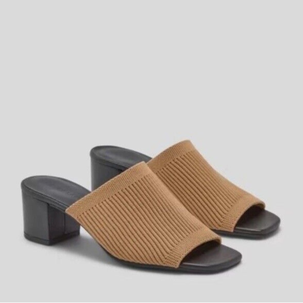NWOT Tan Block Heel Mules, Sz 8